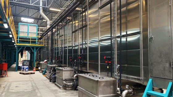 Bon prix Ligne de revêtement électrophorétique E conçue pour les boîtiers de batteries automobiles, assurant une protection contre la corrosion et une application uniforme du revêtement online