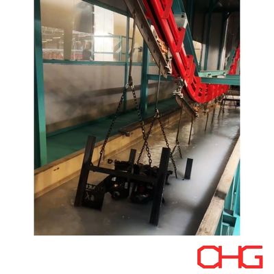 Ligne de prétraitement par immersion industrielle offrant une préparation de surface par immersion complète dans des cuves de nettoyage et chimiques